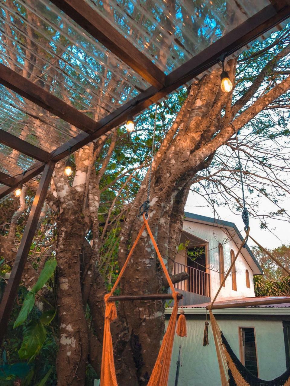 Monte Fresco Hostel Boutique Puntarenas Eksteriør bilde