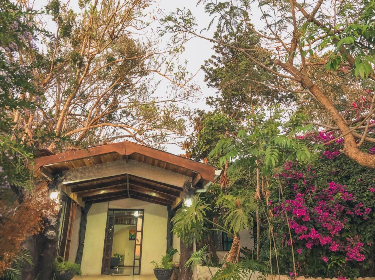 Monte Fresco Hostel Boutique Puntarenas Eksteriør bilde